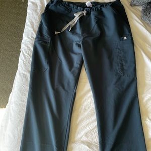 Figs blue XL scrub pants